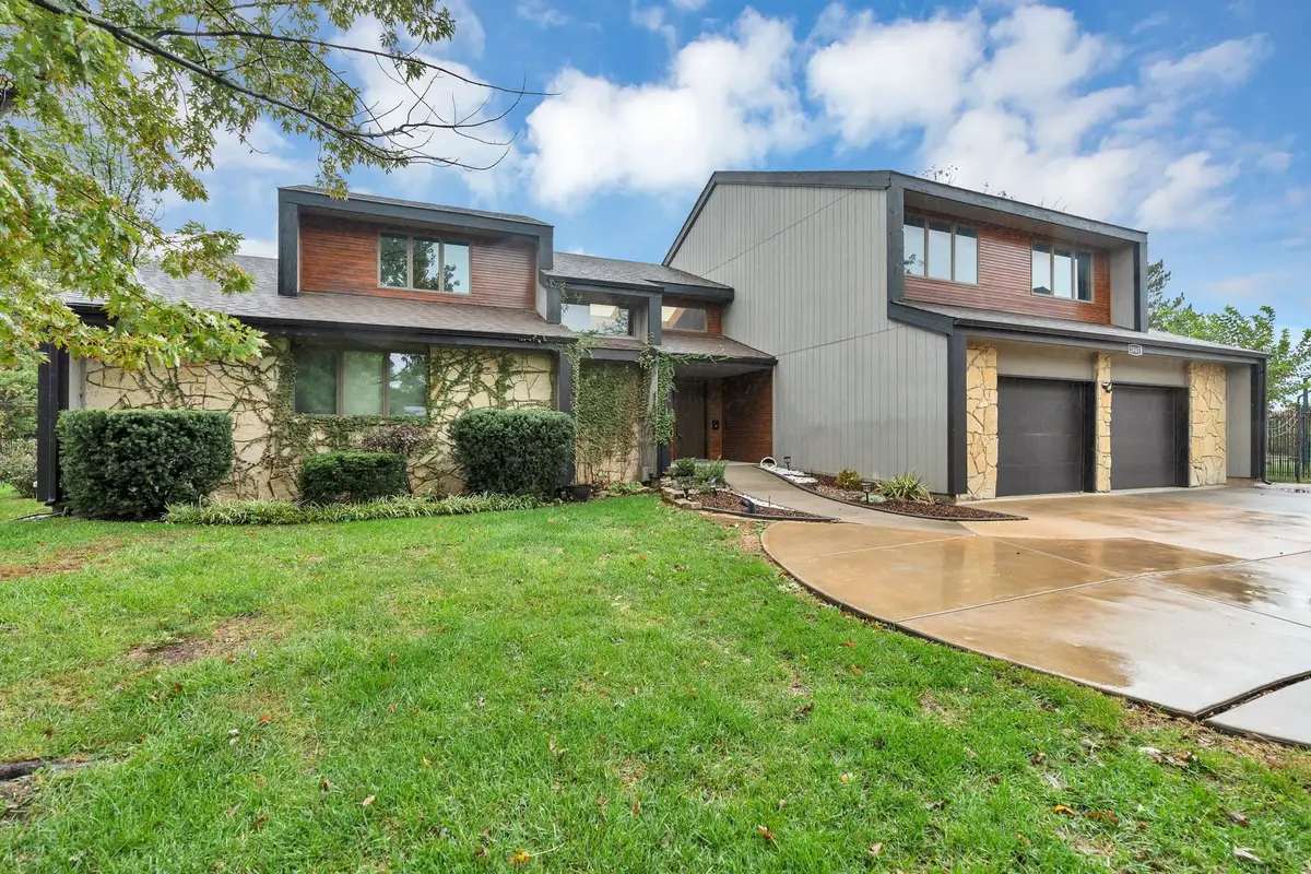 2441 N Plumthicket Ct, Wichita, KS 67226 - #1