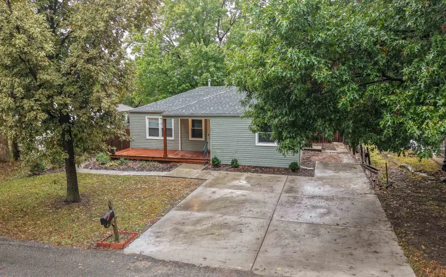 703 S Central Ave., Mulvane, KS 67110 - #2