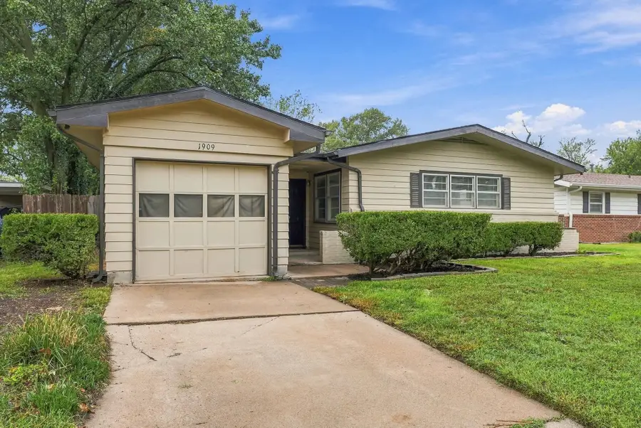 1909 N High St., Wichita, KS 67203 - #2