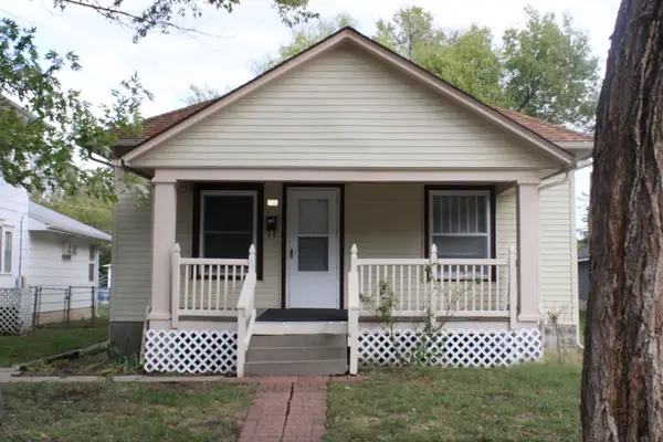 710 E 14th Ave, Winfield, KS 67156