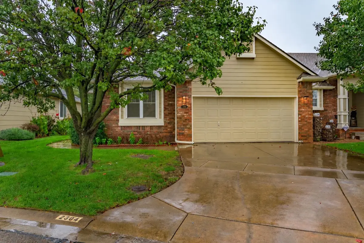 2304 N Lakeway Circle, Wichita, KS 67205 - #1
