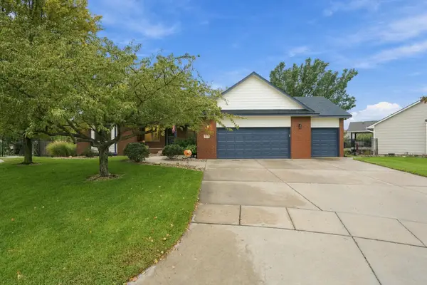 6419 W Shadow Lakes Ct., Wichita, KS 67205