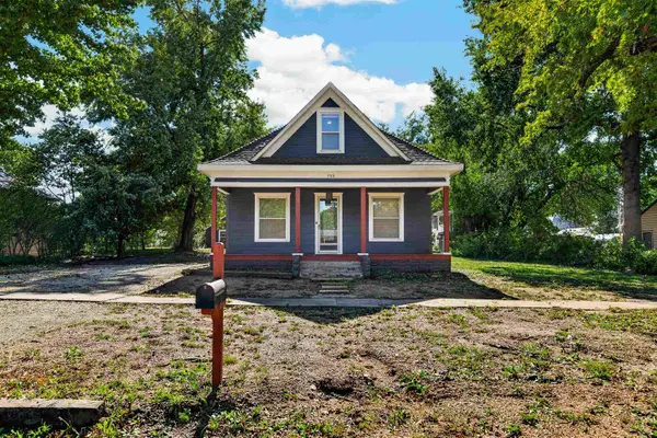 533 Emery St, Mulvane, KS 67110