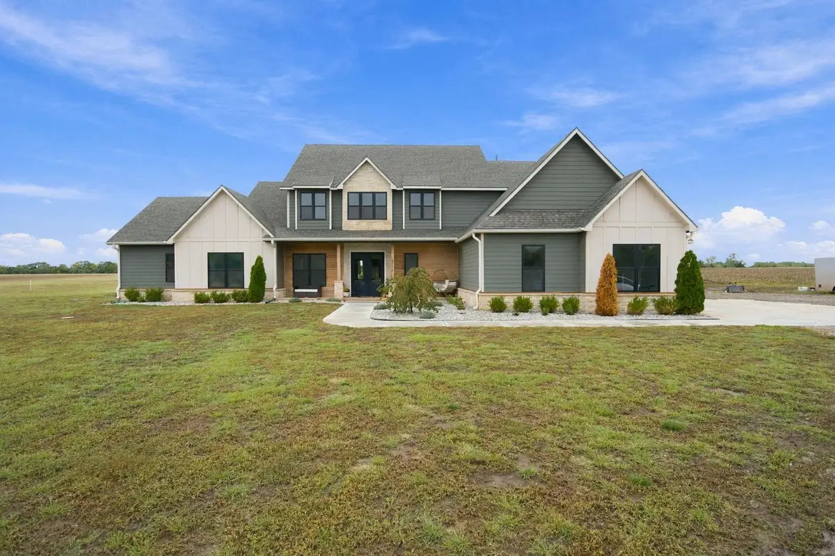 2111 S Yoder Cir., Garden Plain, KS 67050 - #1