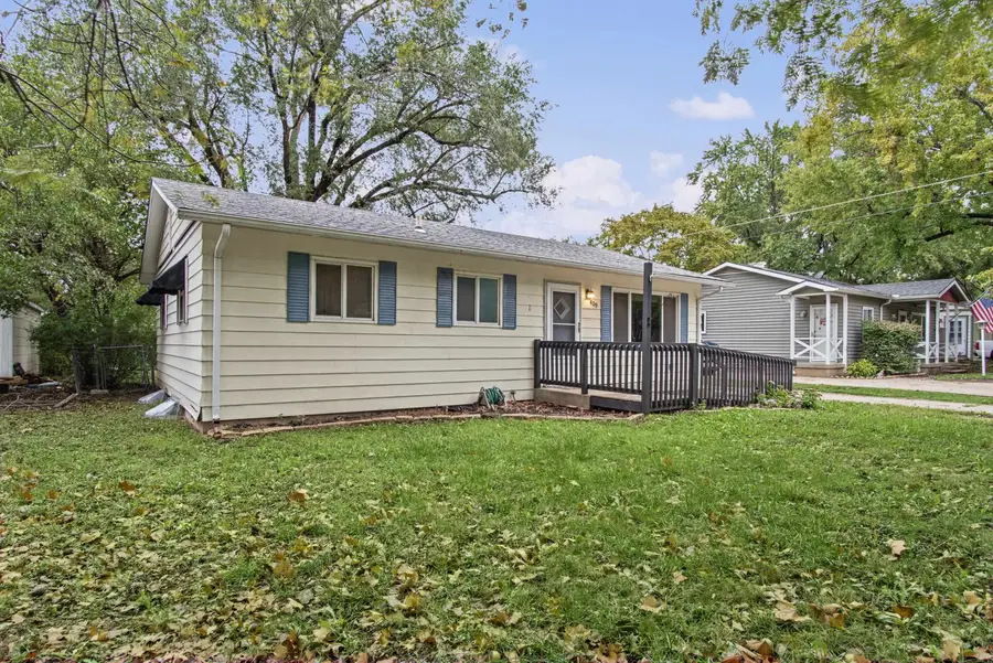 409 Central Ave, Newton, KS 67114 - #2