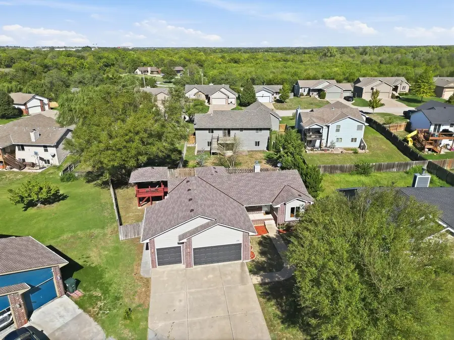 6921 N Wendell Ct, Park City, KS 67219 - #2