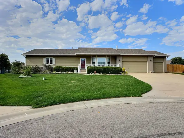 1543 N Thoroughbred Ct, Wichita, KS 67235-8501