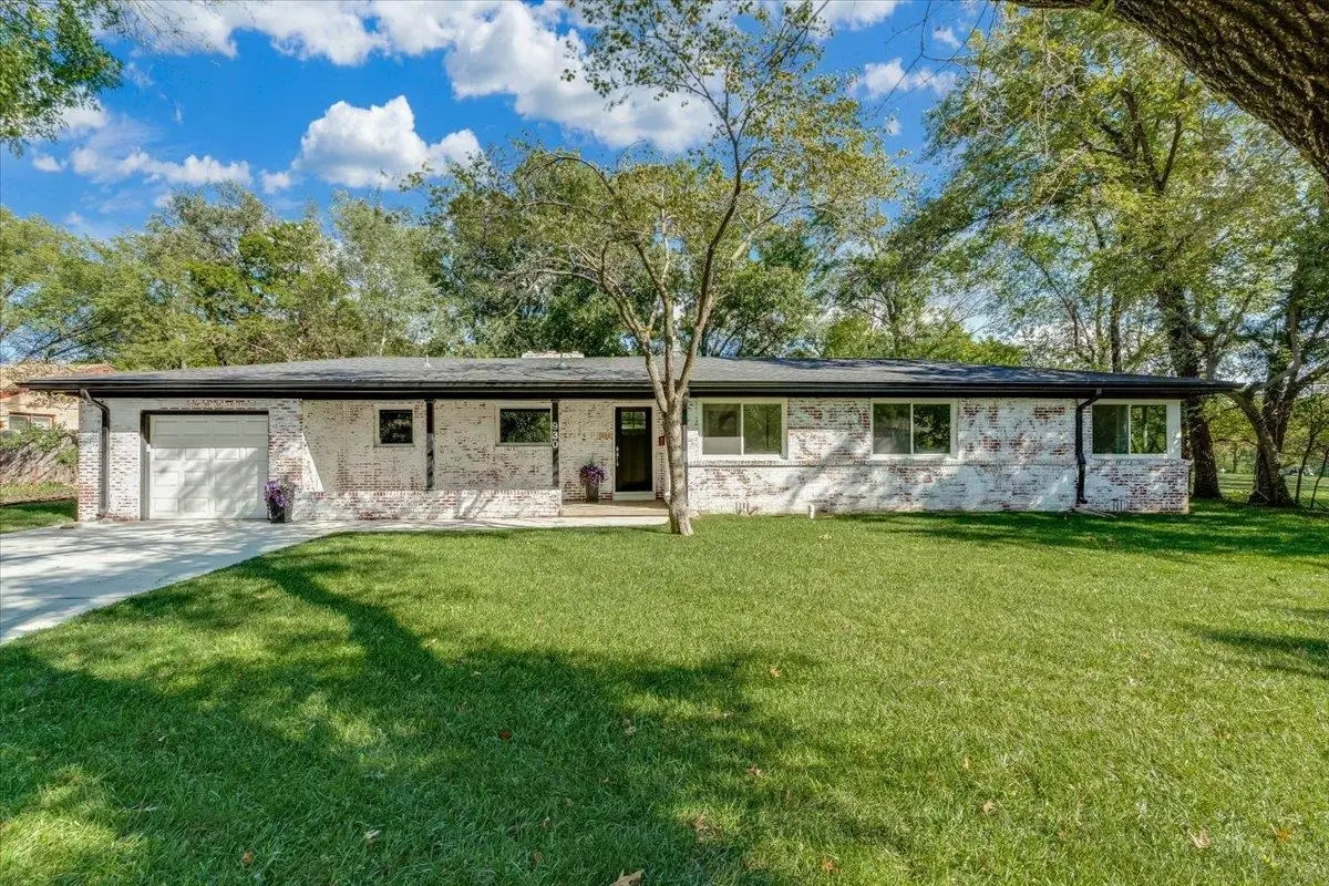 930 N Roosevelt Ave., Wichita, KS 67208 - #1