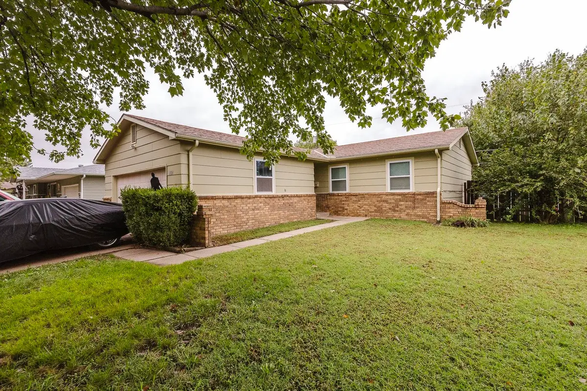 2814 S Chase, Wichita, KS 67217 - #1