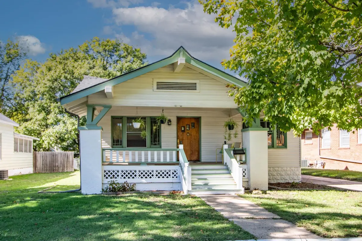 135 S Volutsia Ave, Wichita, KS 67211 - #1