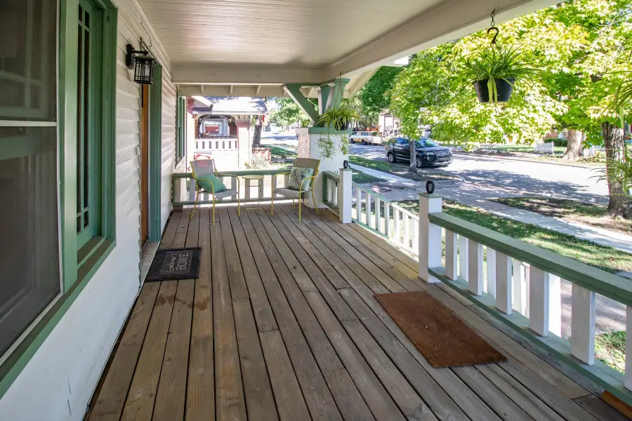 135 S Volutsia Ave, Wichita, KS 67211 - #2