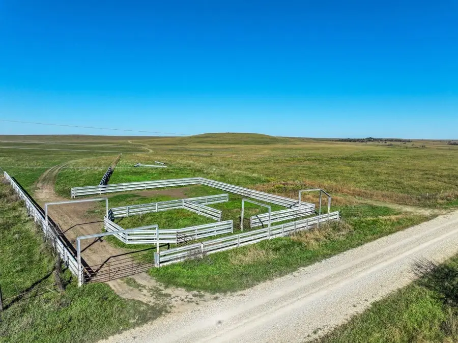 000 Grouse Rd, Yates Center, KS 66783 - #3