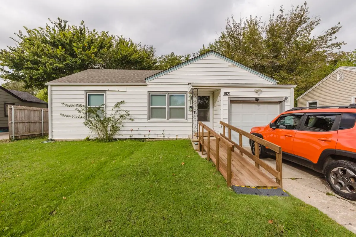 1821 S Ridgewood, Wichita, KS 67218 - #1