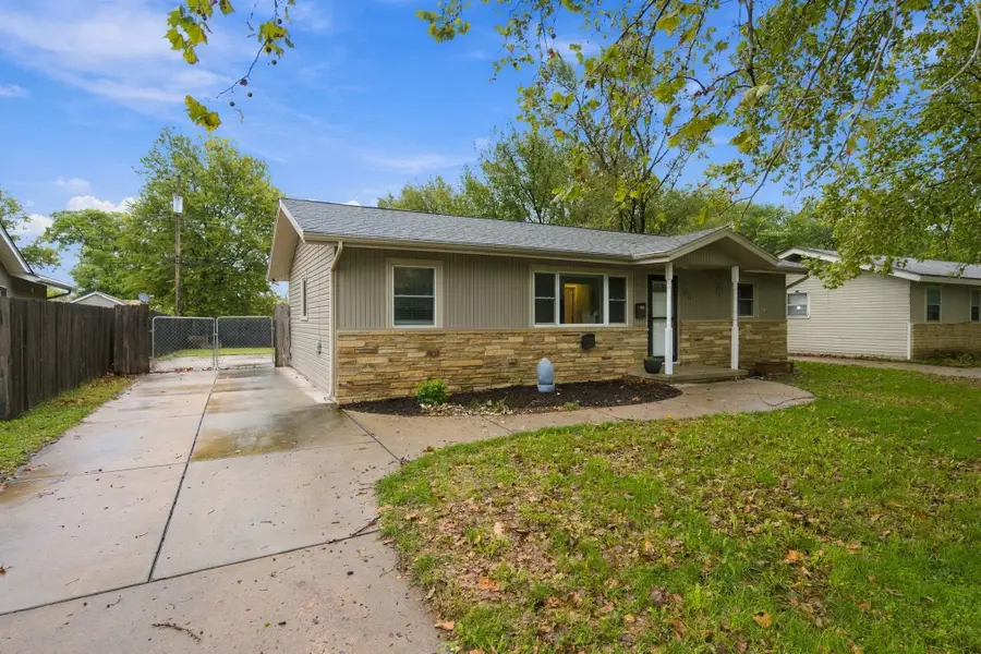 5256 S Madison Ave, Wichita, KS 67216 - #2