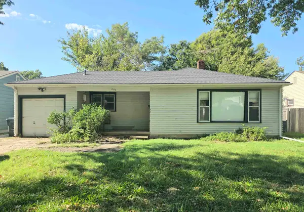 627 S Waverly Dr, Wichita, KS 67218