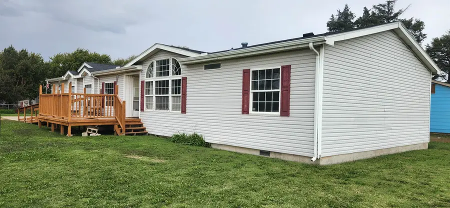 2414 E Wasp Rd, Hutchinson, KS 67501 - #3