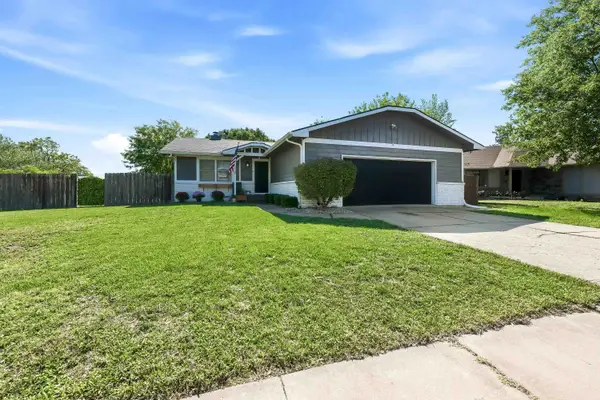 1153 S Burrus, Wichita, KS 67207