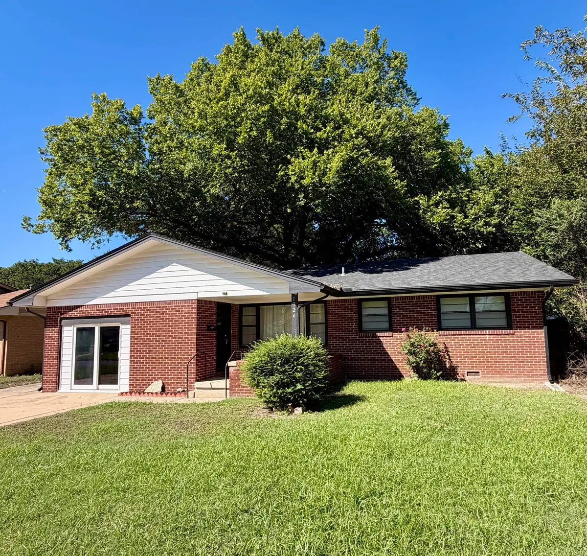 1324 W Marlboro St, Wichita, KS 67217 - #1