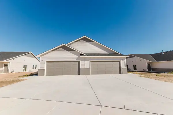 410 & 412 S Trails Head Cir, Goddard, KS 67052
