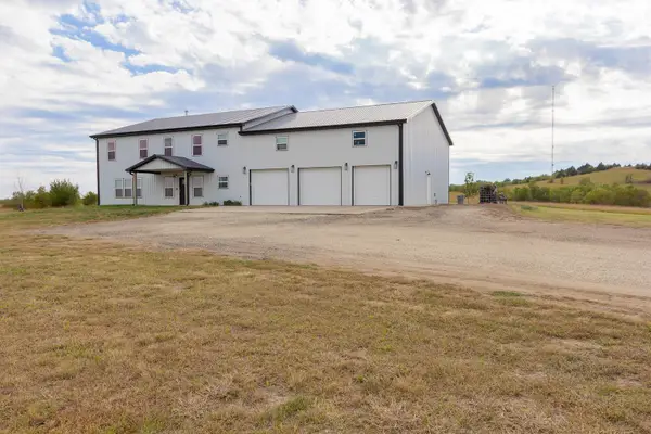 5574 E Cloud Street, Salina, KS 67401