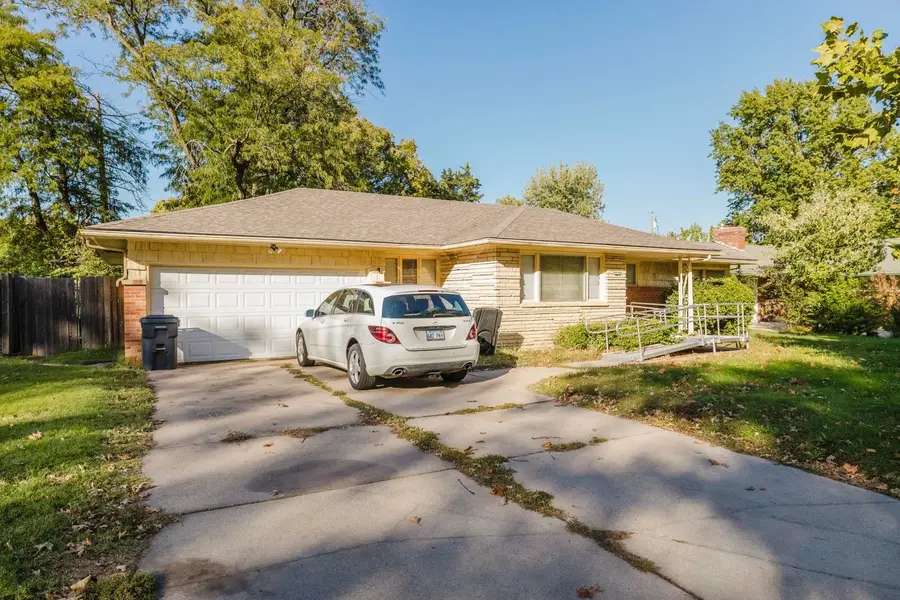 6420 E 9th, Wichita, KS 67206 - #2