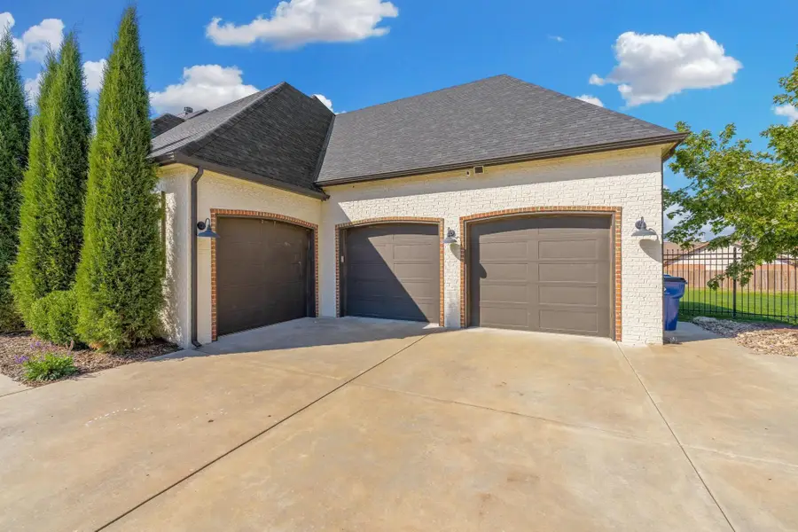 347 N Chaumont Cir, Andover, KS 67002 - #3