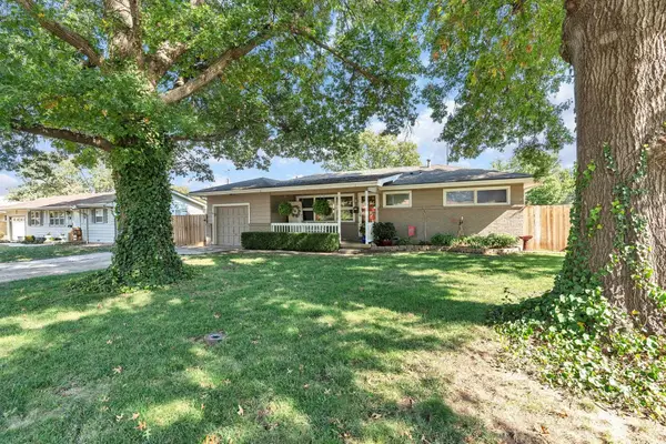 1912 State St, Augusta, KS 67010