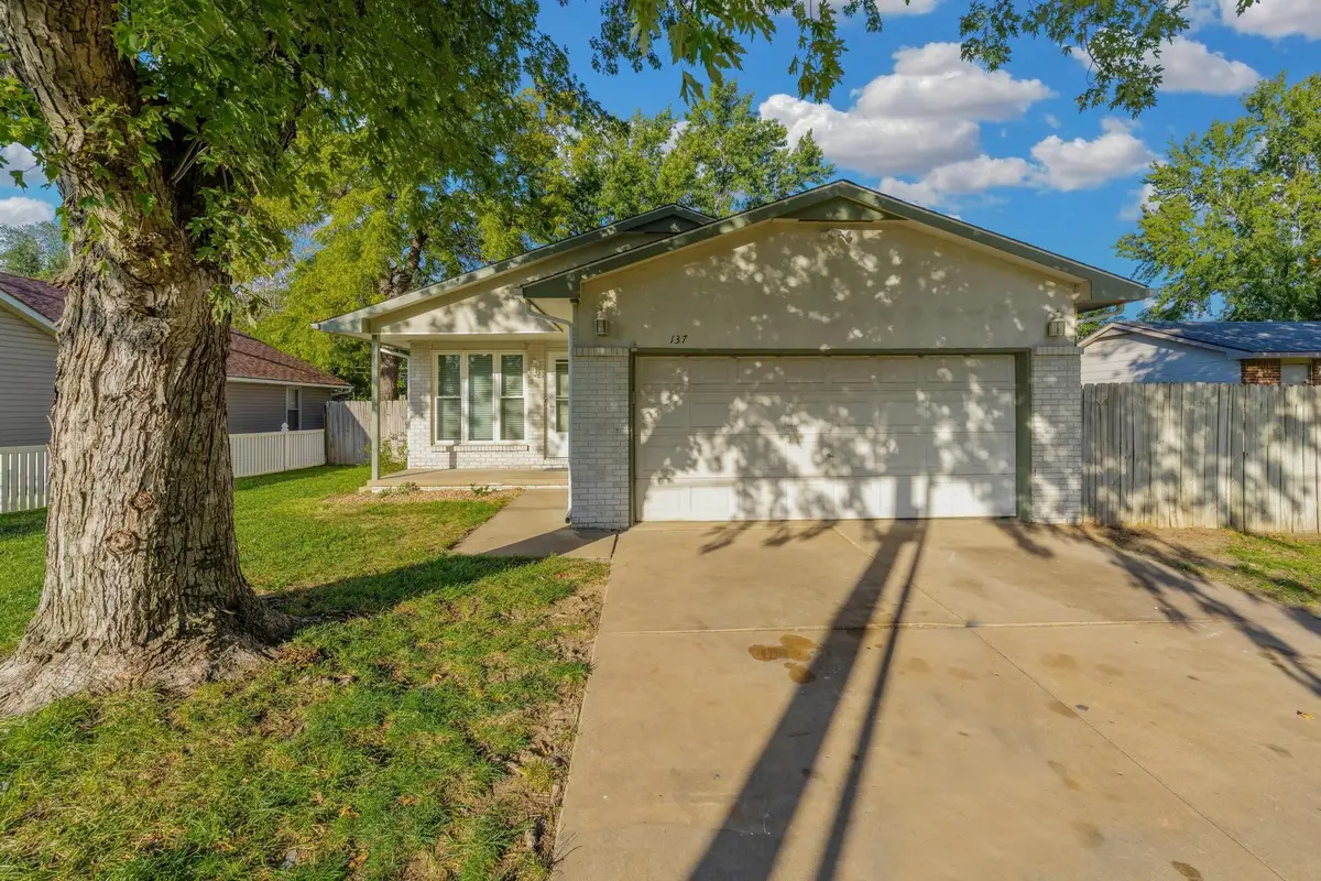 137 N Florence St, Wichita, KS 67212 - #1