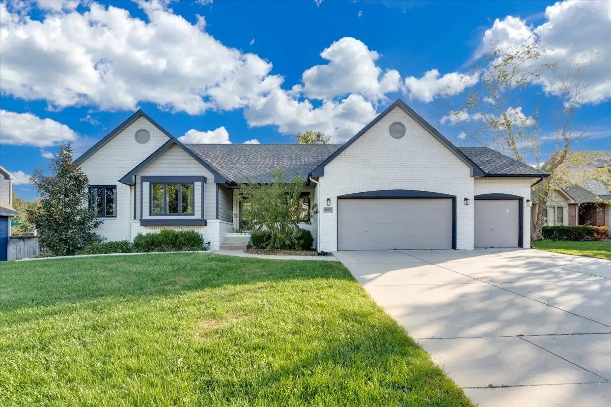 10111 E Mainsgate Cir, Wichita, KS 67226 - #1
