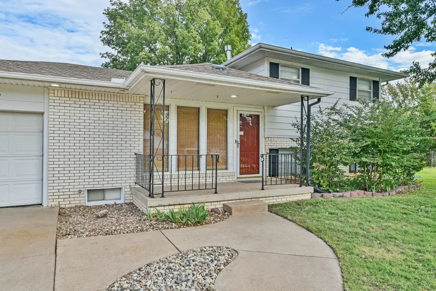 7810 W 10th St N, Wichita, KS 67212 - #3