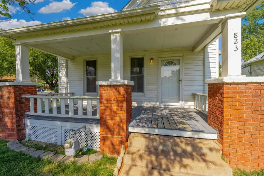 823 W Harvey, Wellington, KS 67152 - #3