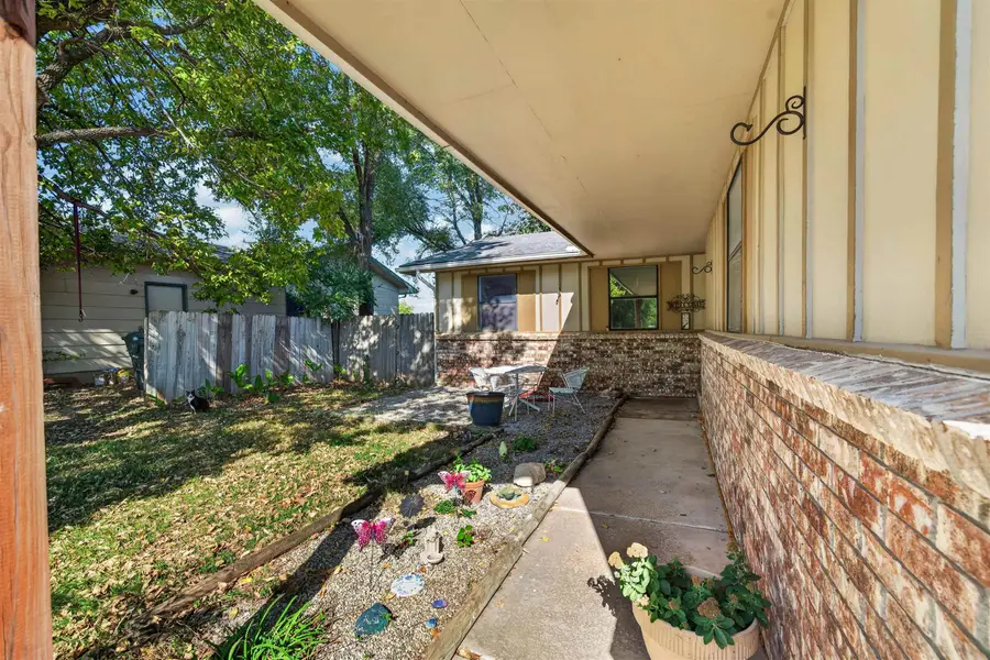 2018 E Fairchild St, Park City, KS 67219 - #3