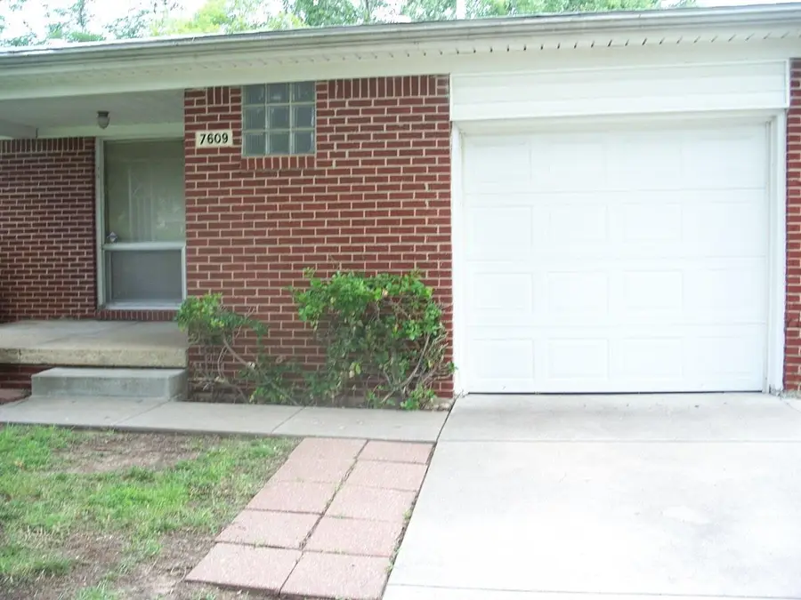 7601 E Indianapolis, Wichita, KS 67207 - #2