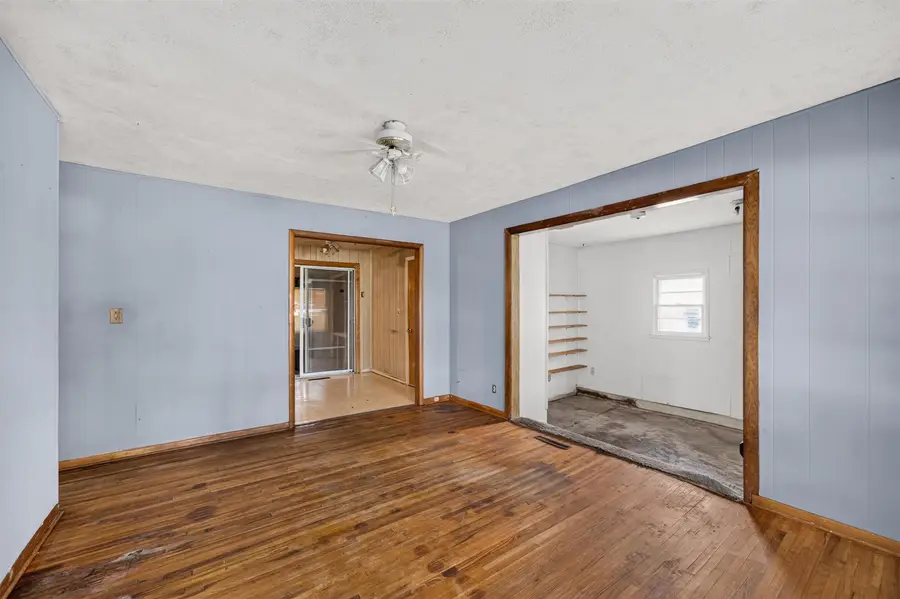 243 Western Ave, Haysville, KS 67060 - #3
