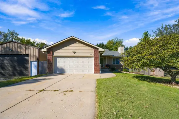 315 S Oak St., Whitewater, KS 67154