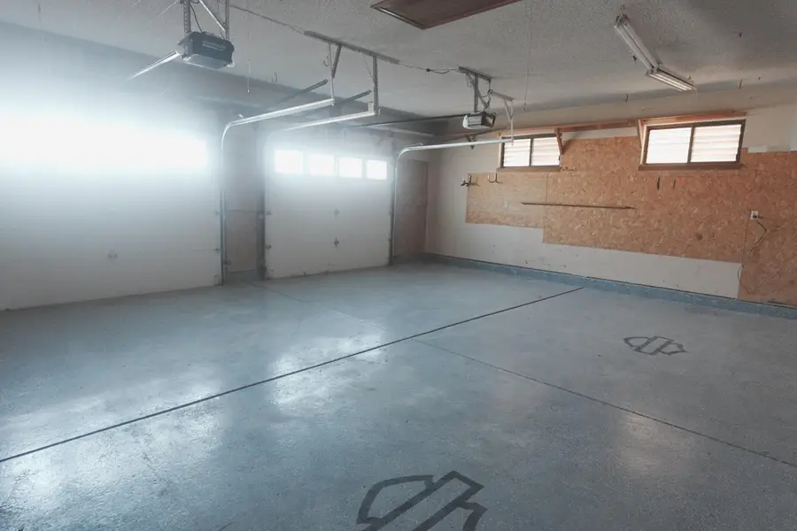 523 N Lakeside Dr., Andover, KS 67002 - #2