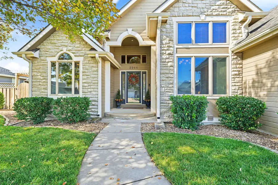 2944 Tasker Ln, Salina, KS 67401 - #2