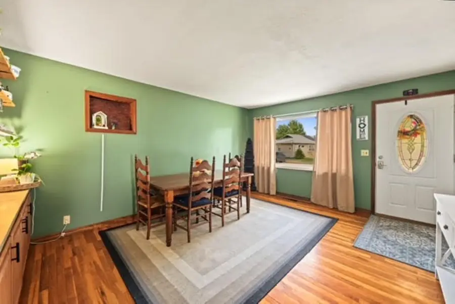 1216 Windsor Dr, Salina, KS 67401 - #3