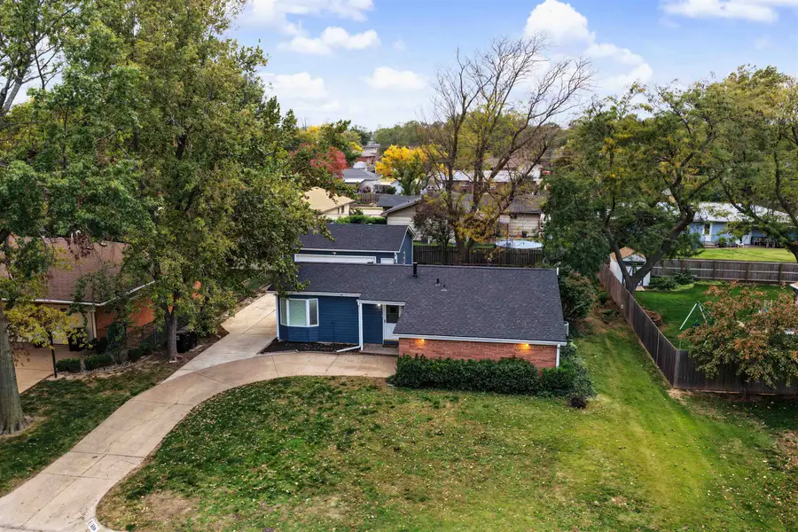 510 Aullwood Rd, Salina, KS 67401 - #2