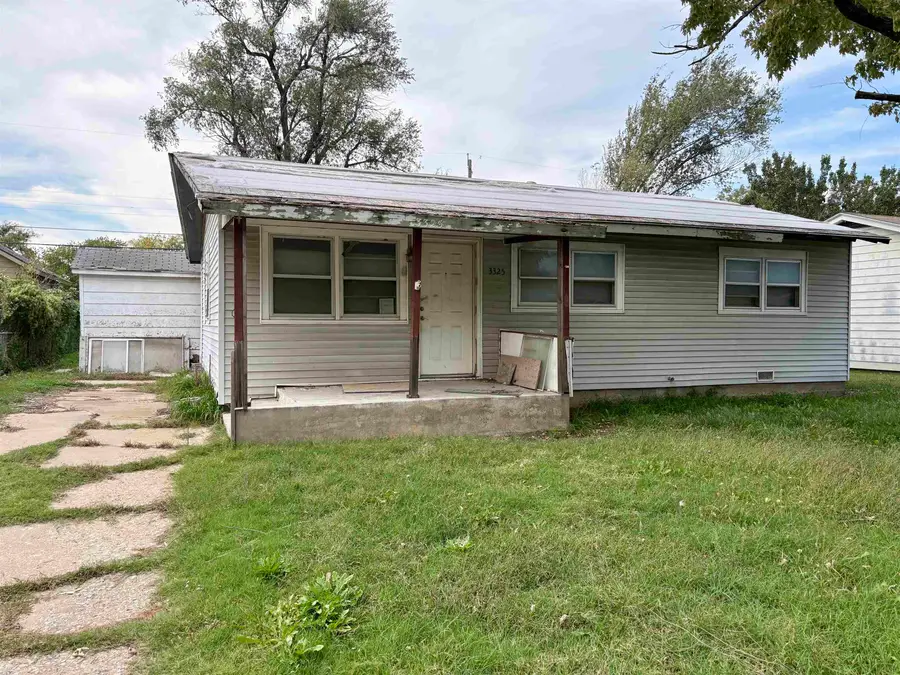 3325 S Vine St, Wichita, KS 67217 - #2