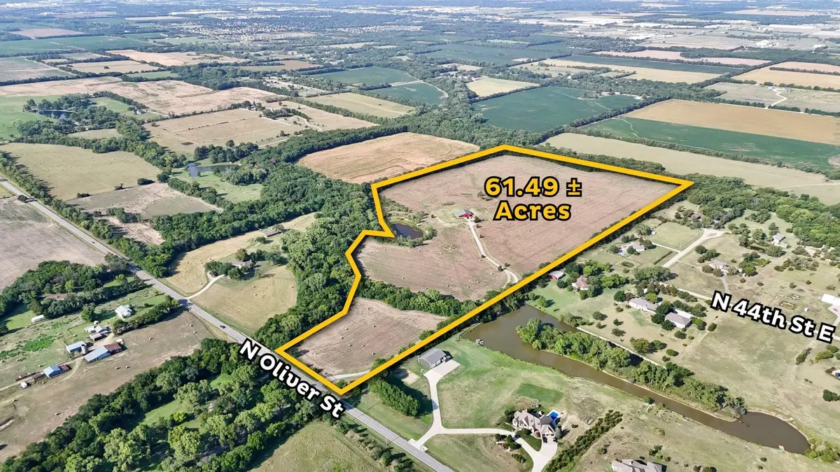 8300 N 44th St E, Valley Center, KS 67147 - #1