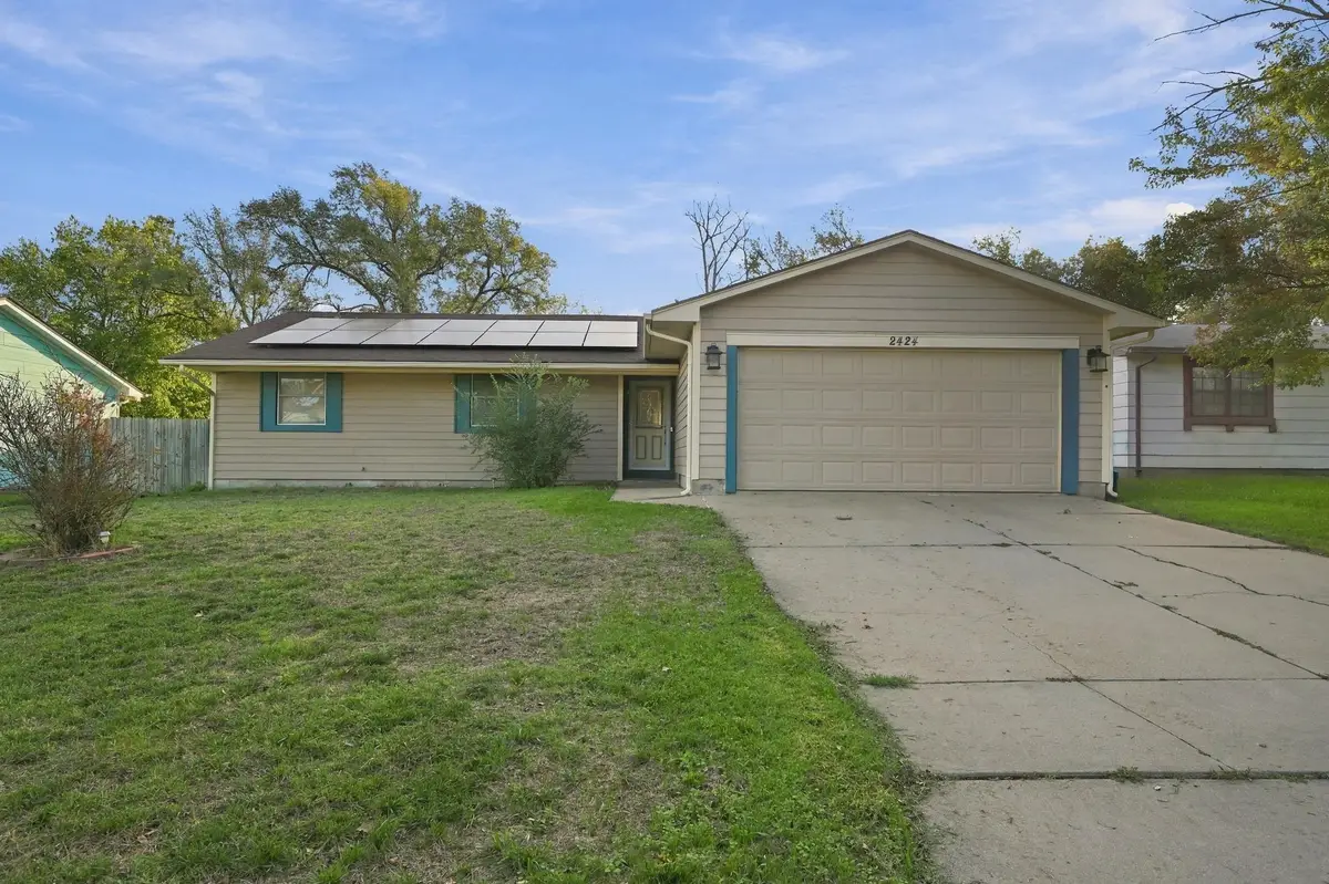 2424 N Battin Ave, Wichita, KS 67220 - #1