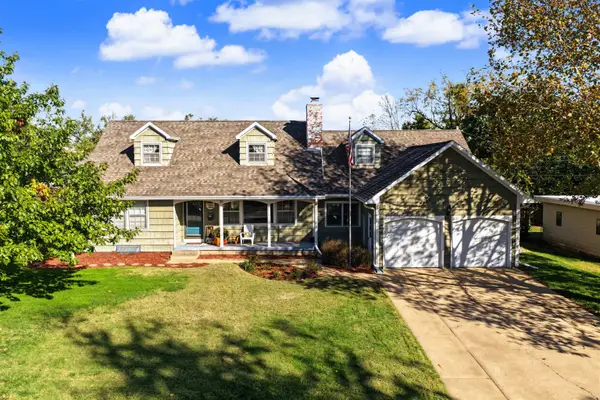 35 Crestview, Salina, KS 67401