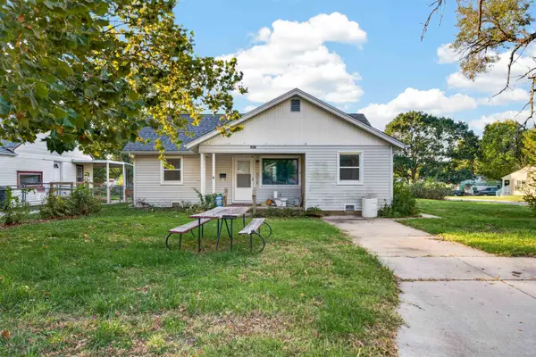 827 Park Ave, El Dorado, KS 67042