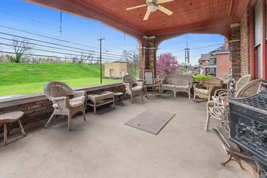 3138 OAKLAND AVE, Catlettsburg, KY 41129 - Image #3