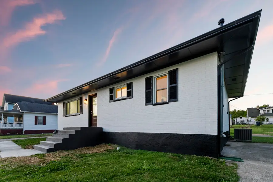 3303 Newman Street, Ashland, KY 41101 - #3