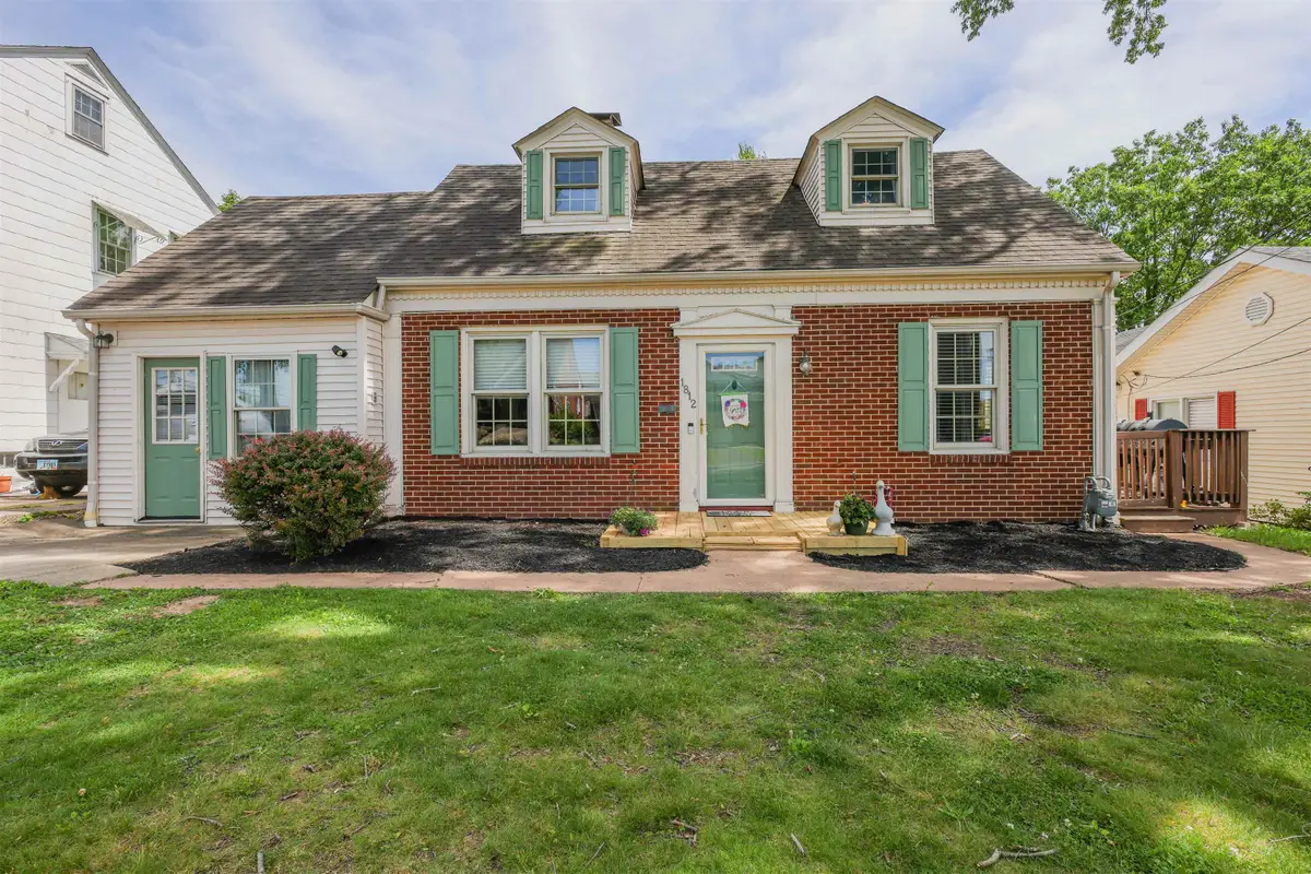 1812 Creston Place, Ashland, KY 41102 - Image #1