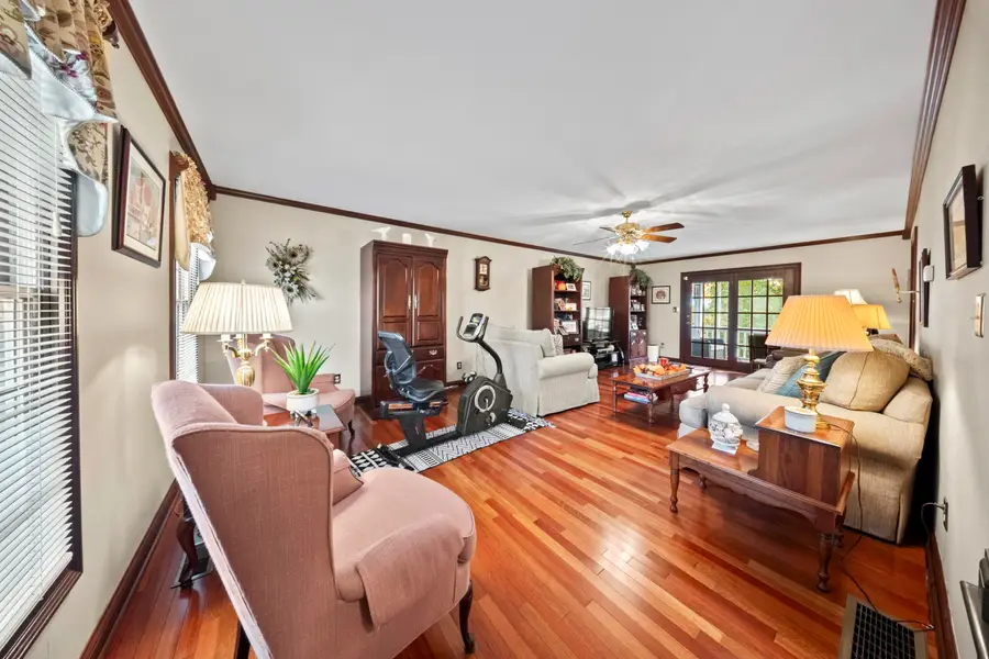 5016 Robin Hood Drive, Ashland, KY 41101 - Image #3