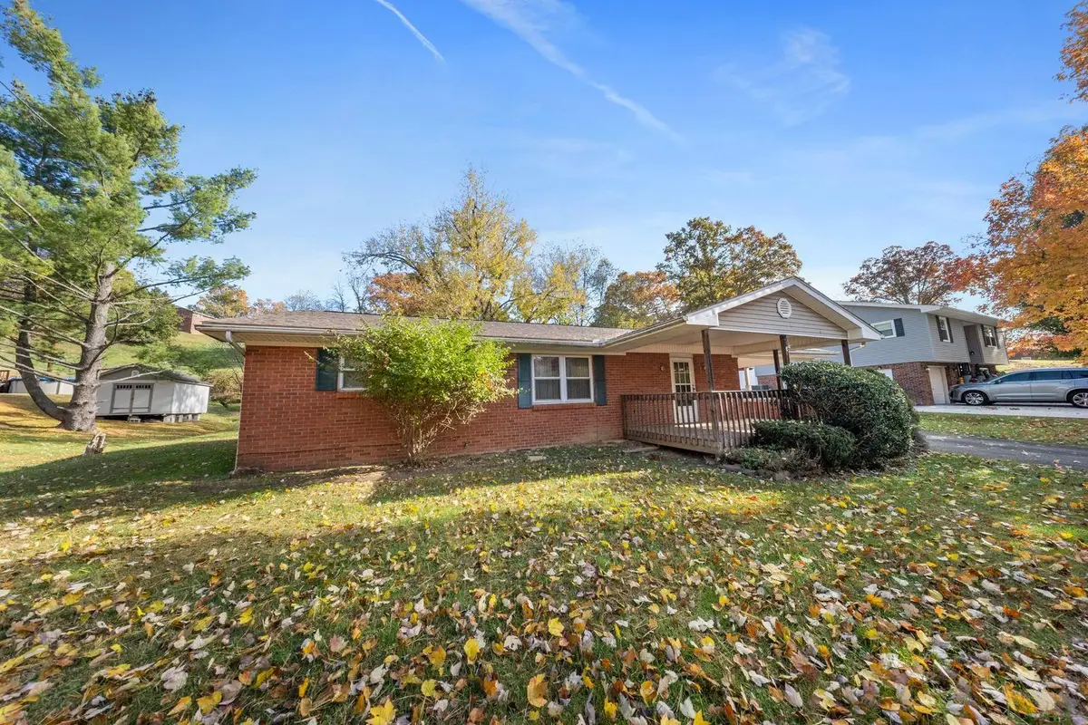 906 W Alexander Drive, Ashland, KY 41102 - Image #1