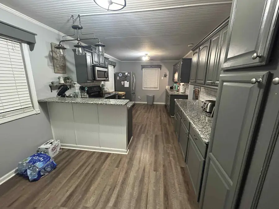 401 Stewart Avenue, Worthington, KY 41183 - Image #2